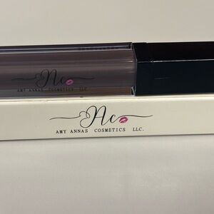 Lip Gloss - Elegant Purple